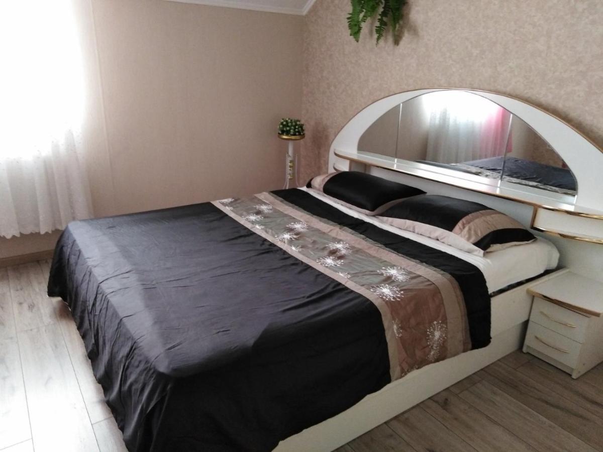 Apartament On Komarova 29 Вулиця Комарова 29 Kropyvnytskyi Exterior photo